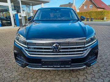 Fahrzeugabbildung Volkswagen Touareg 3.0 TDI Tiptr. Elegance R-Line/AHK/eHeck