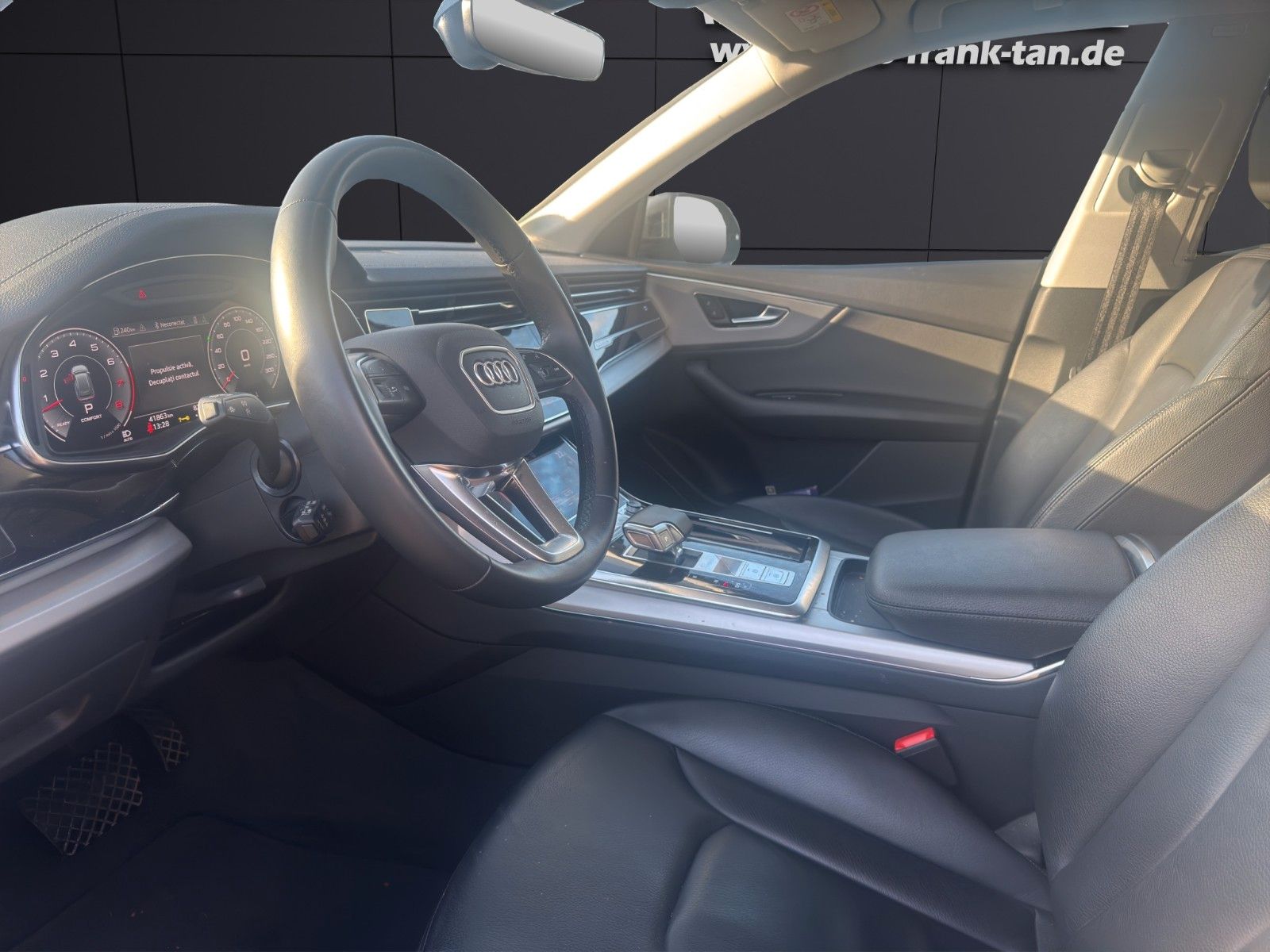 Fahrzeugabbildung Audi Q8 55 TFSI quattro*Navi*360°Kamera*Leder*LED*DAB