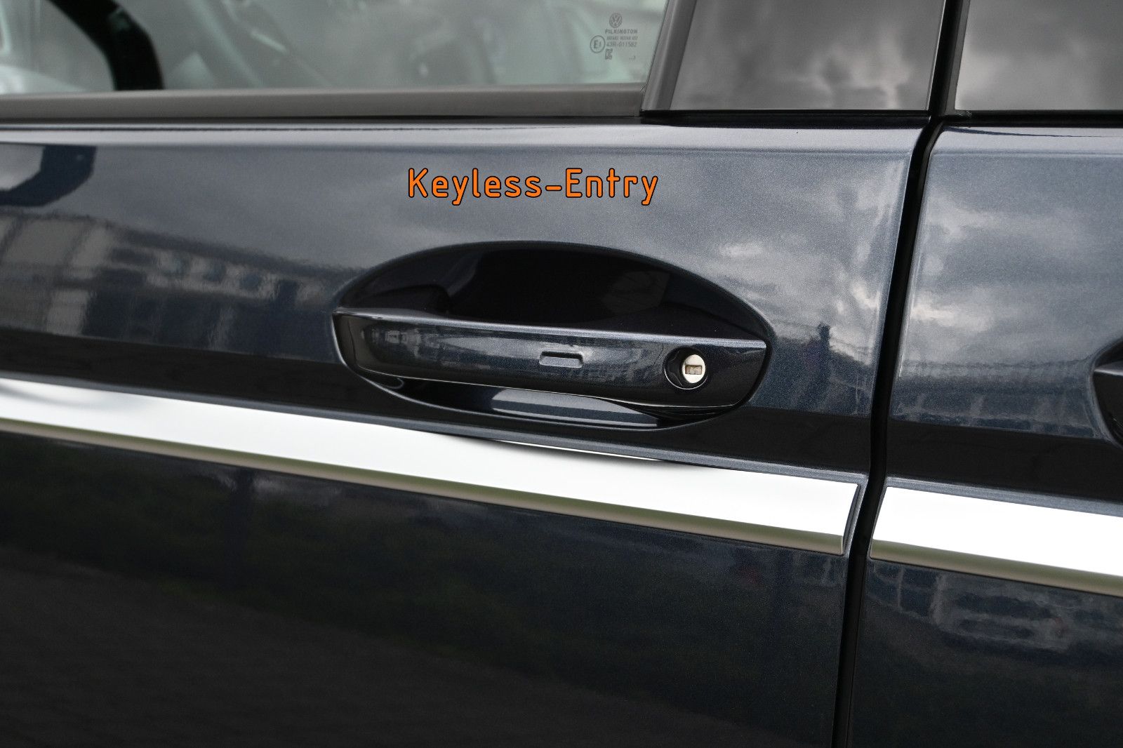 Fahrzeugabbildung Volkswagen T7 Multivan 2,0 TDI DSG Style Lang °UVP 80.587€°