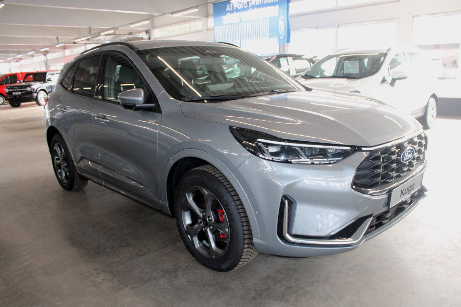 Fahrzeugabbildung Ford Kuga PHEV ST-LINE X NAVI Kamera Winter Paket