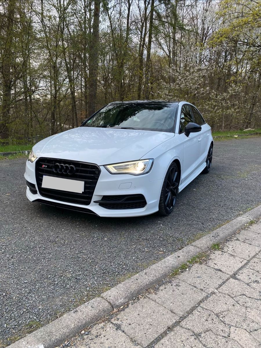 AUDI S3 2.0 TFSI S tronic quattro -