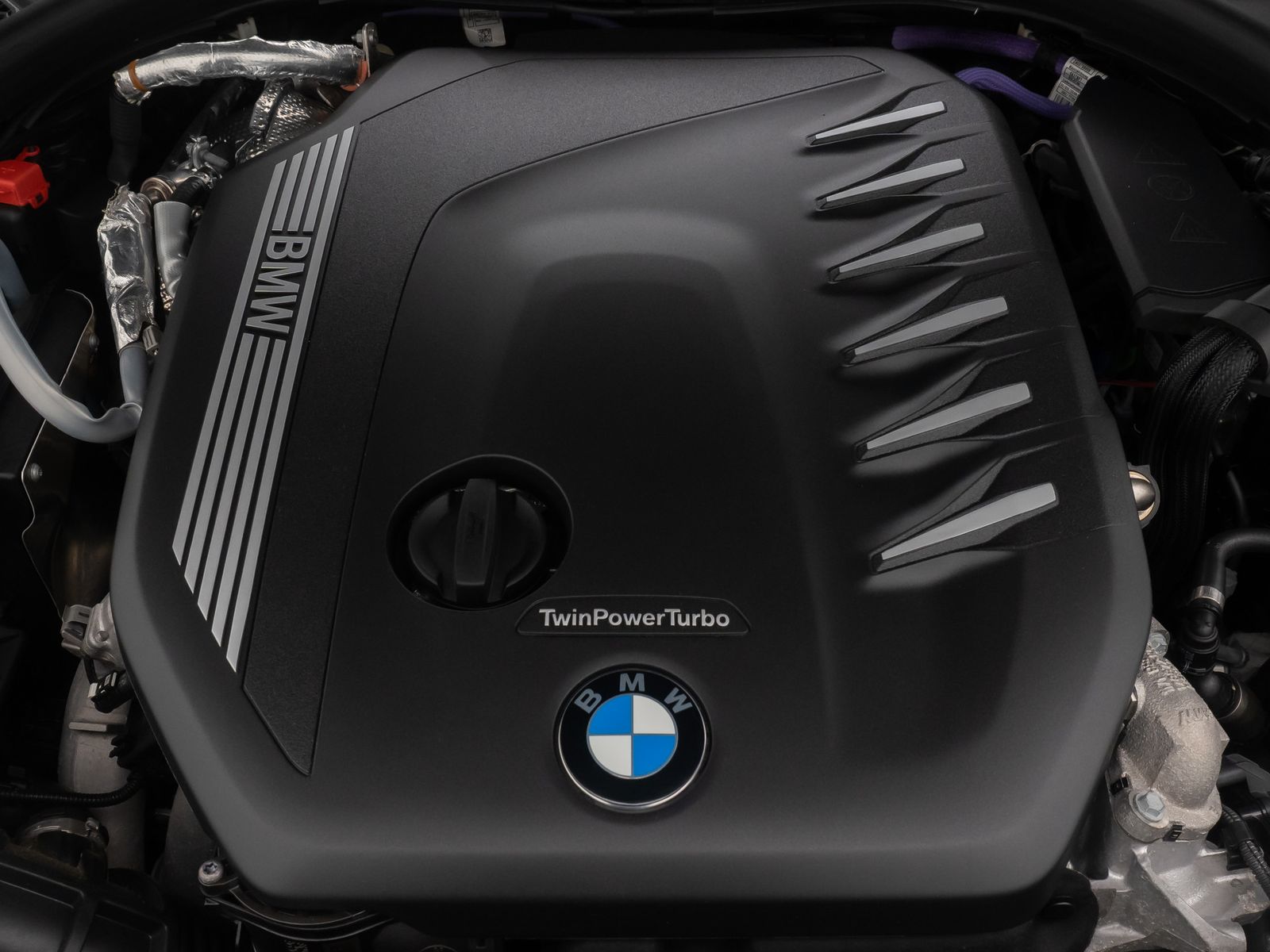 Fahrzeugabbildung BMW 530d MSport HUD DAB Kamera AHK Panorama HiFi 19"