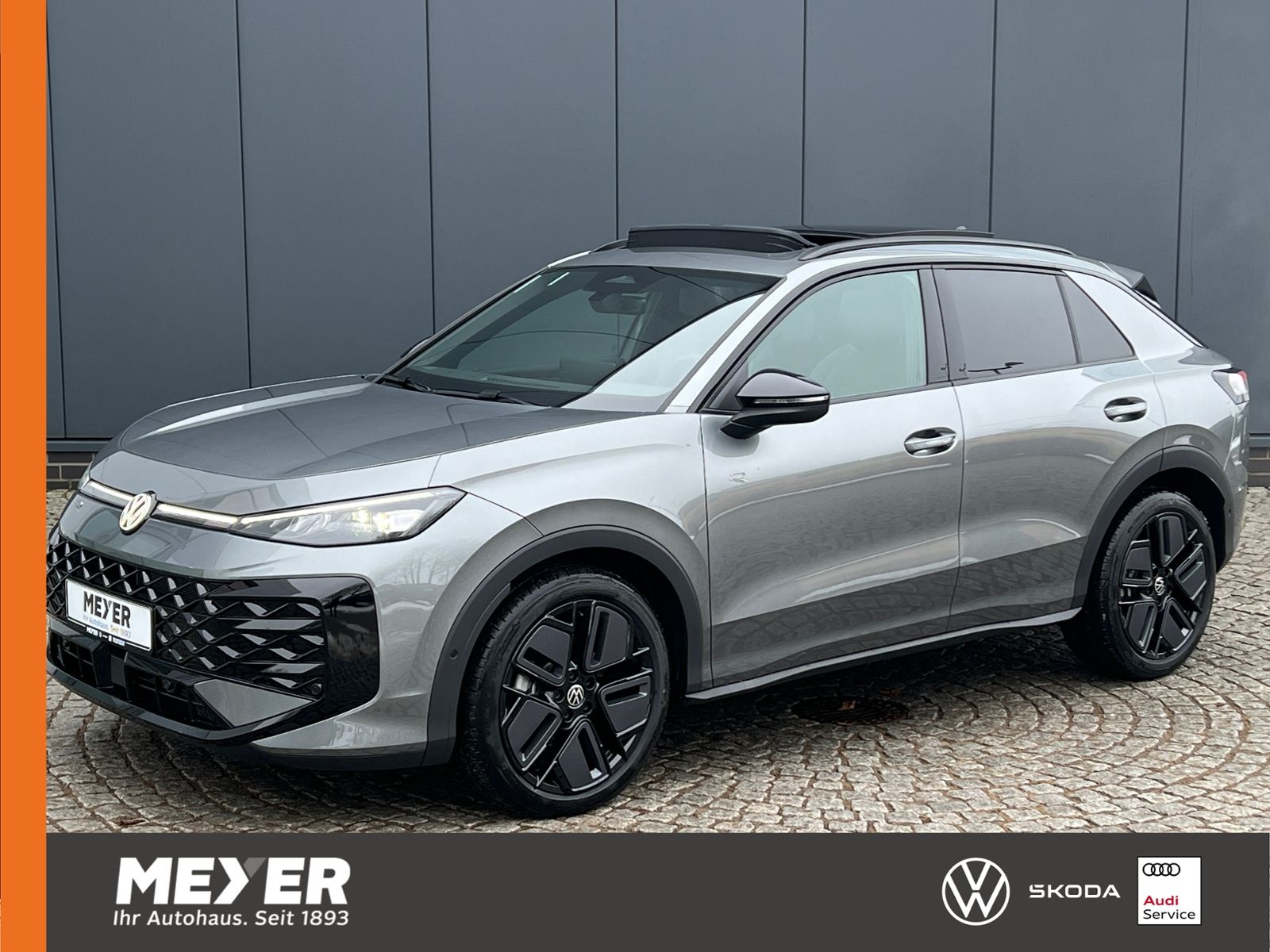 Fahrzeugabbildung Volkswagen T-Roc R-Line 1.5 eTSI DSG *Neues Modell, AHK, Pa