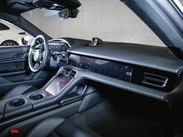صورة مصغرة 18 لـ 2026 Porsche TAYCAN