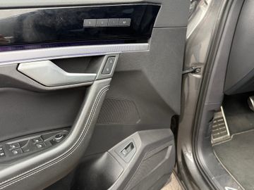 Volkswagen Touareg R-Line 4Motion+AHK+AWS+StHz+HUD+MEM+LED+
