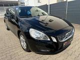 Volvo V60 1.6d Kombi Kinetic*KLIMAA*SITZH*XEN*PDC*NAVI - Volvo V60 mit Diesel-Antrieb: 1.6