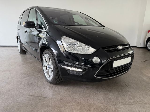 Ford S-MAX Titanium,7 SITZER,AHK,8FACH,SCHECKHEFT