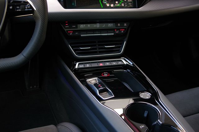 Audi RS e-tron GT*Matrix-Laser,21",Assist.+,HuD,Pano*