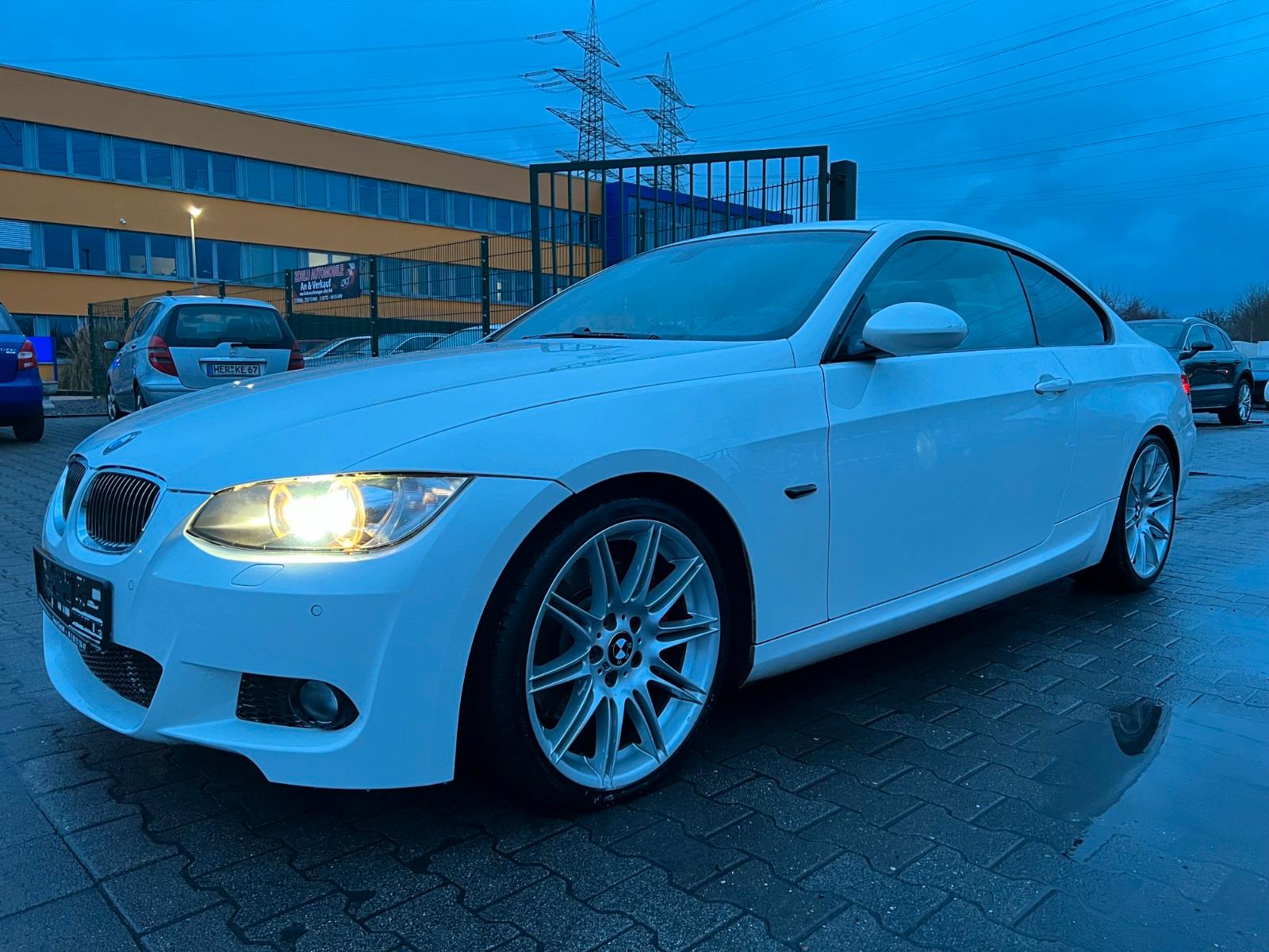 BMW 330i Coupe Automatik M-Paket