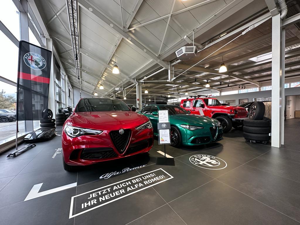 showroom-image-bottom