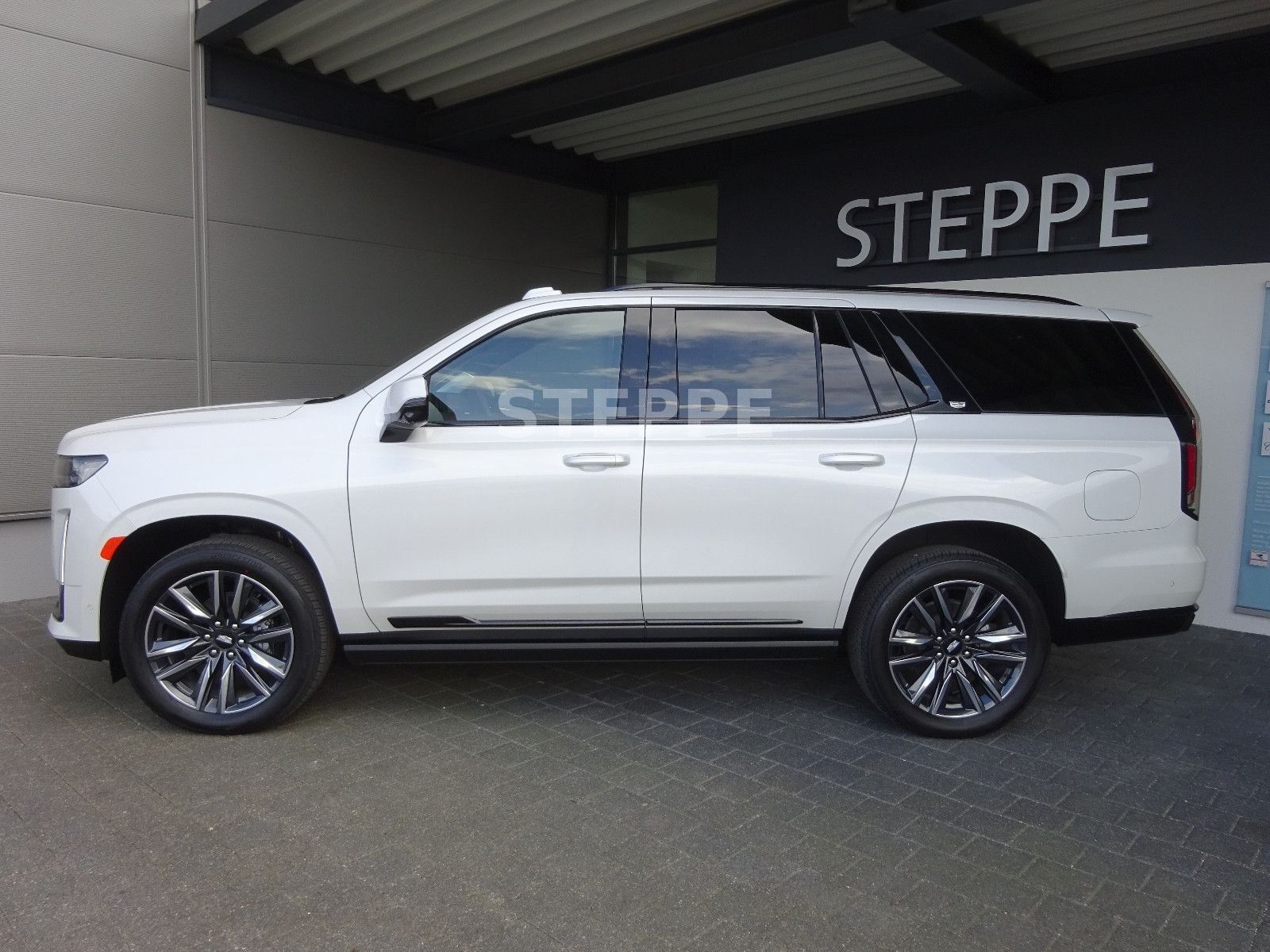 Cadillac Escalade 6.2 V8 Sport Platinum EU-Navi Luftfed.