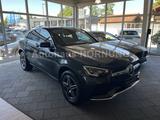 Mercedes-Benz GLC 300 de 4M Coupé/AMG Line/ILS/AHK/Distr/360°/ - Hybrid (Diesel/Elektro): Sportwagen