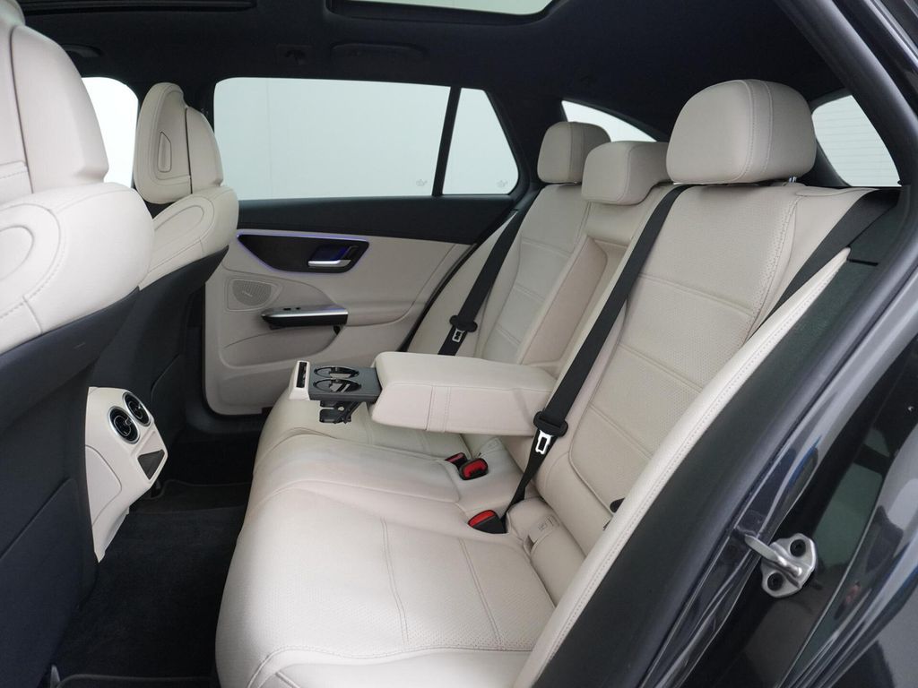 Mercedes-Benz C 200 Estate Launch Edition Luxury Line panorama