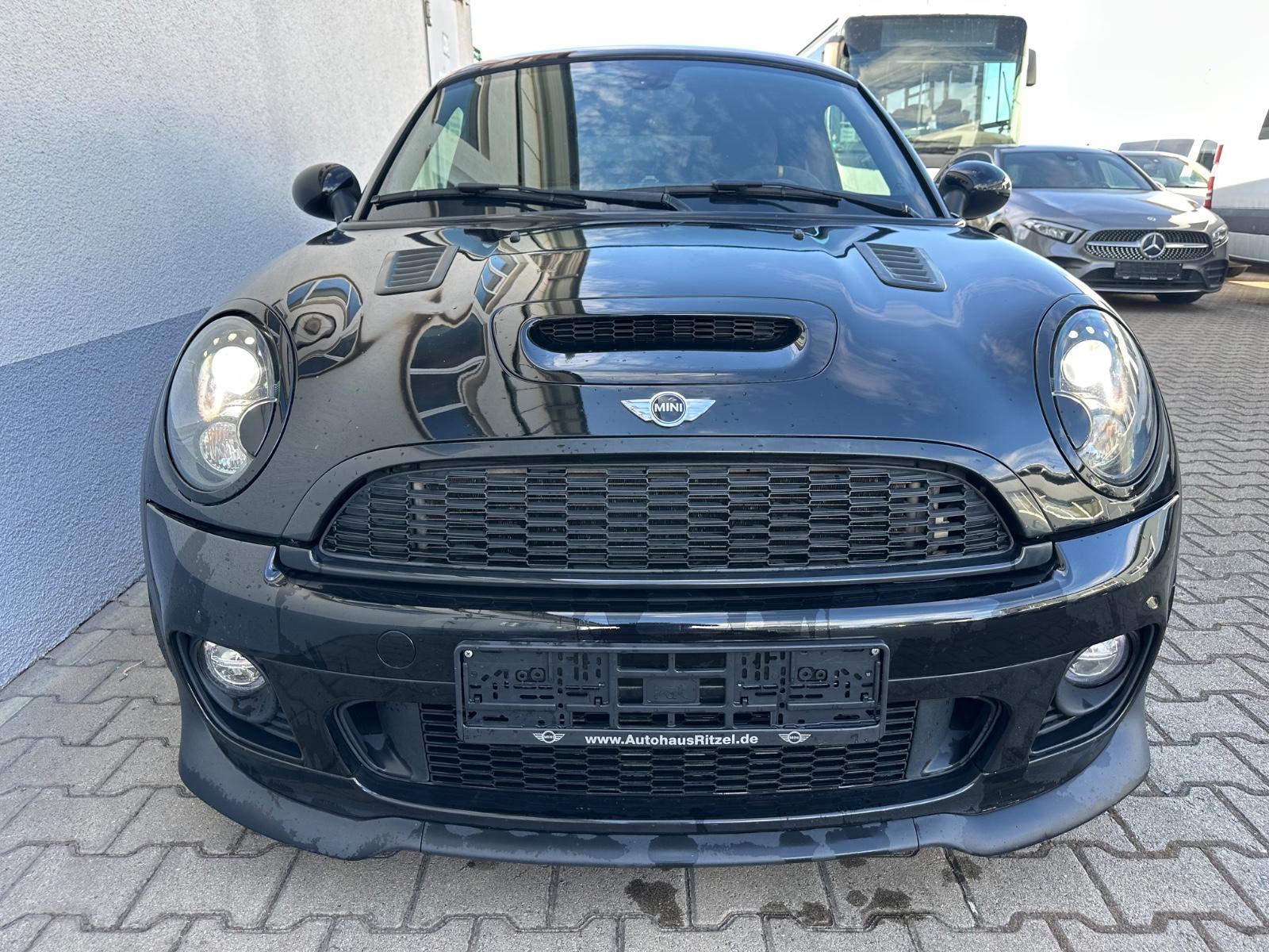 MINI JOHN_COOPER_WORKS Coupé John Cooper Works