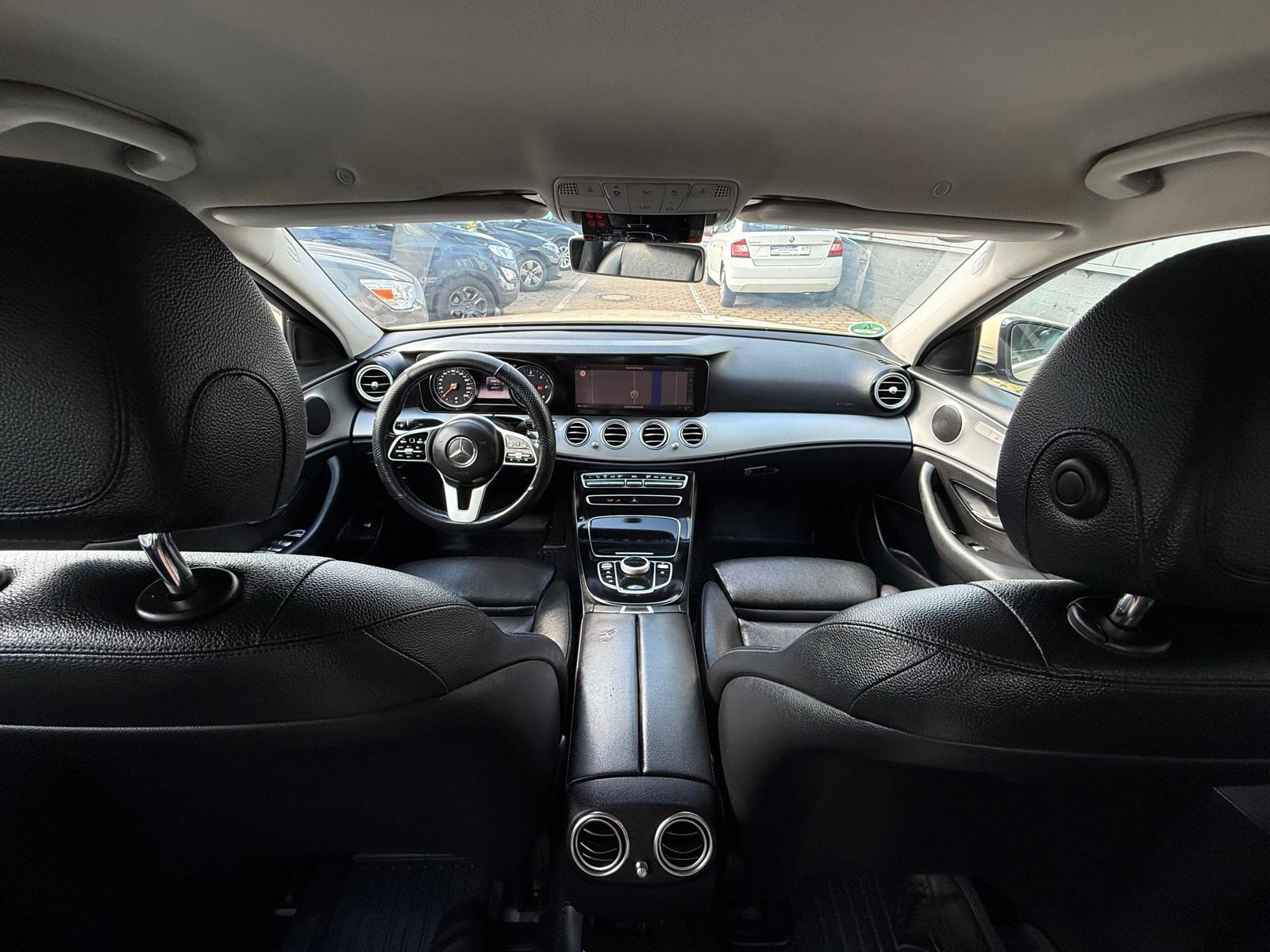Mercedes-Benz E 220 d Autom.