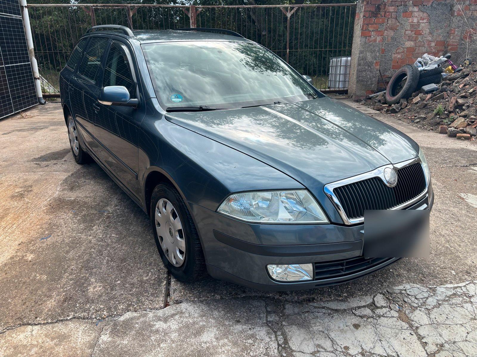Skoda Octavia 2005 — interior