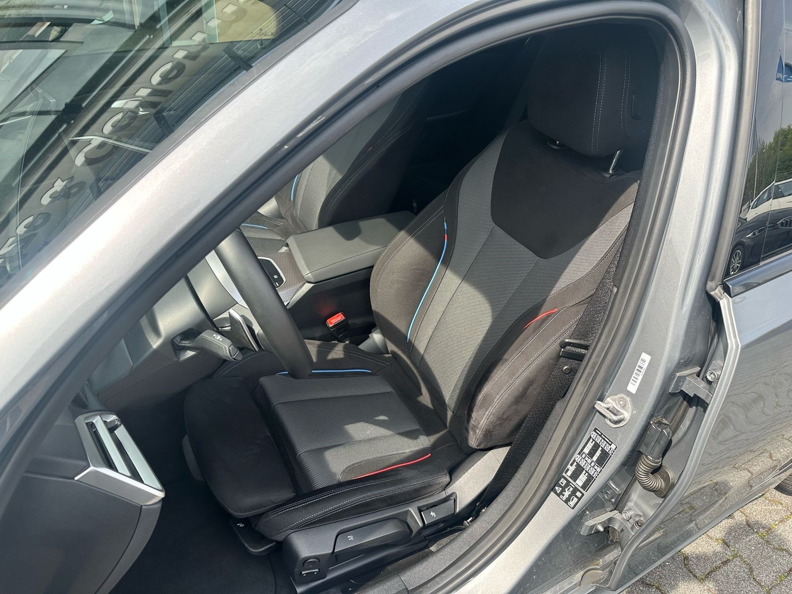BMW 330 - Bild 7