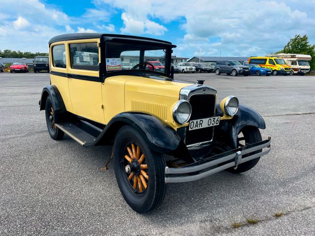 Studebaker Erskine Model 50 Club Sedan 2.4