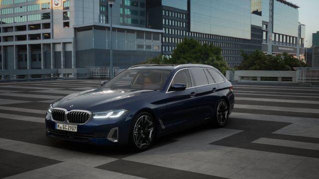 BMW 530d xDrive Touring LuxuryLine AHK Laser Komfort