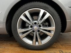MERCEDES-BENZ E 200 CABRIO /  RENTNER/ 53.tKM / GARANTIE /