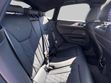 2025 Alpina B4 photo 8