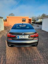 BMW 730d - M Paket VOLL AHK Massage Laser - BMW 7er Reihe: M Paket