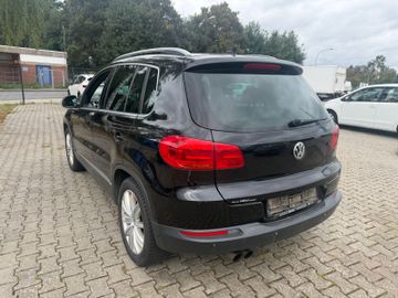 Volkswagen Tiguan - 6