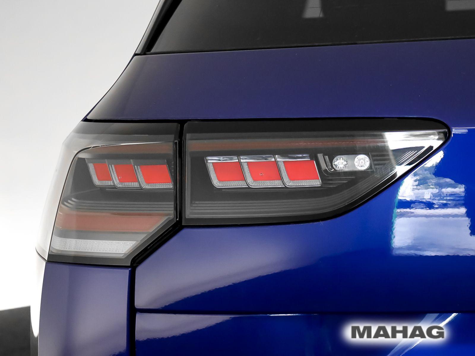 Volkswagen Golf VIII Variant R 2.0 TSI BlackStyle Pano AHK, миниатюра 8