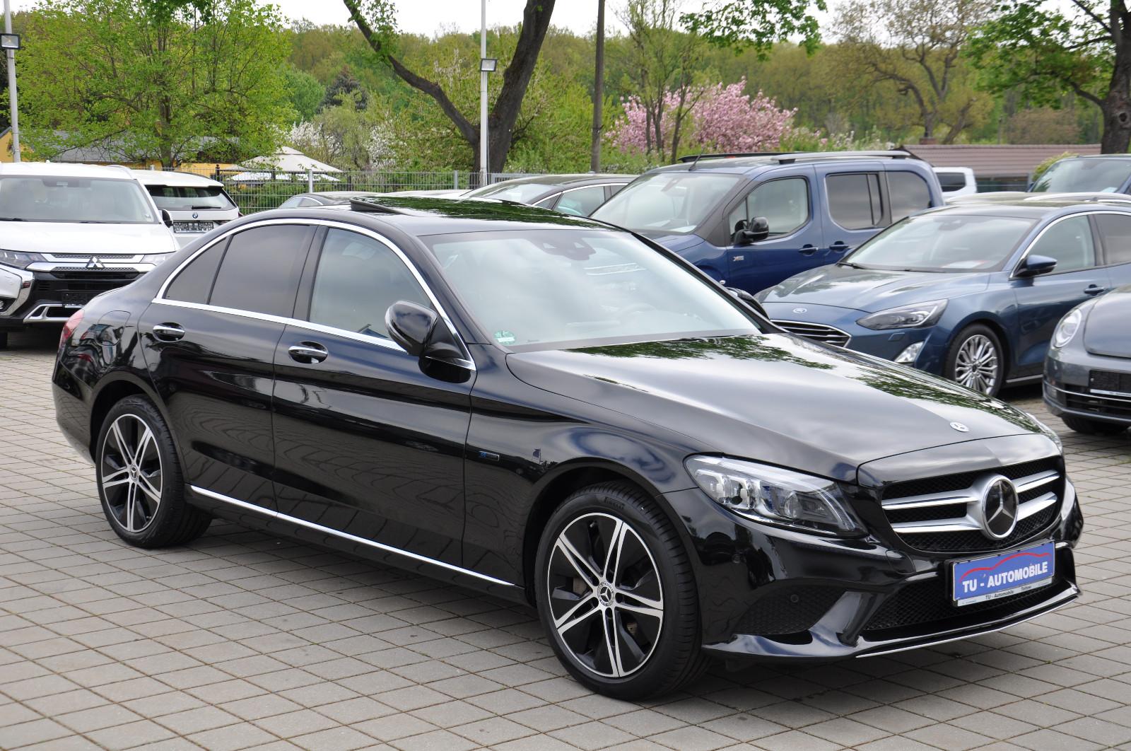 Mercedes-Benz C 300 de 9G BURMESTER-SD-WIDESCREEN-DISTR.-MBLED