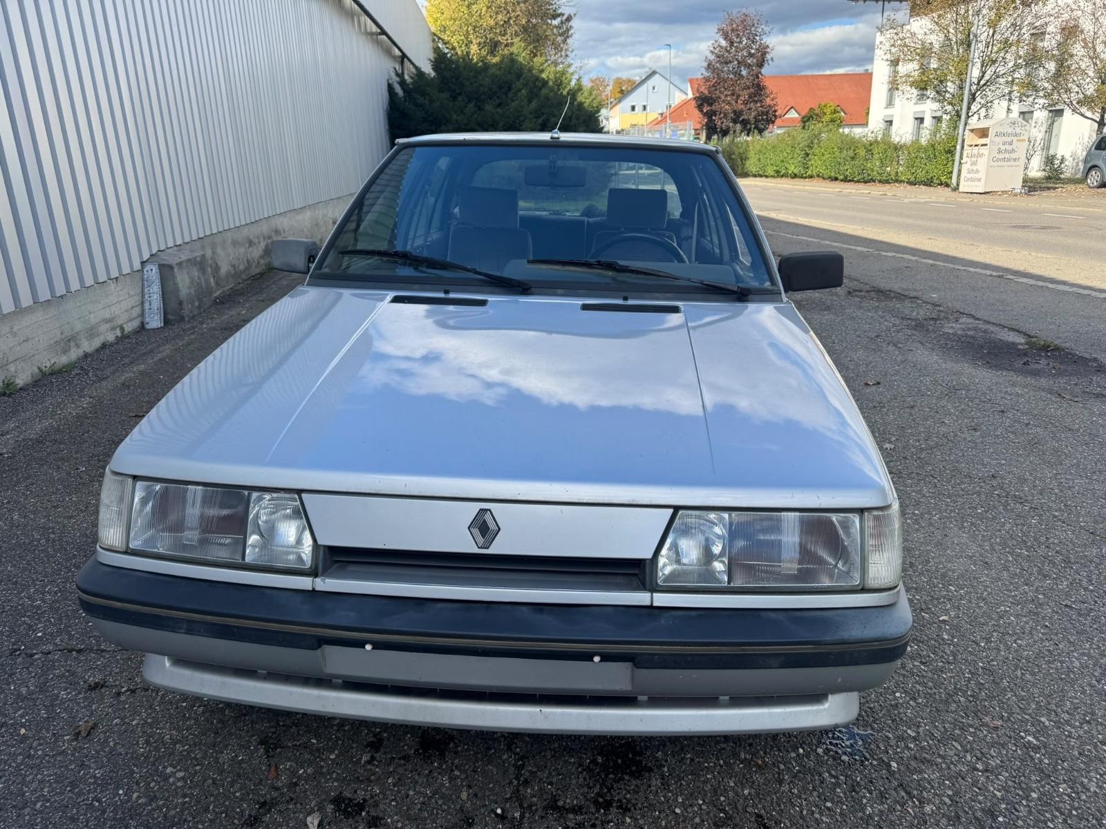 Renault R 11