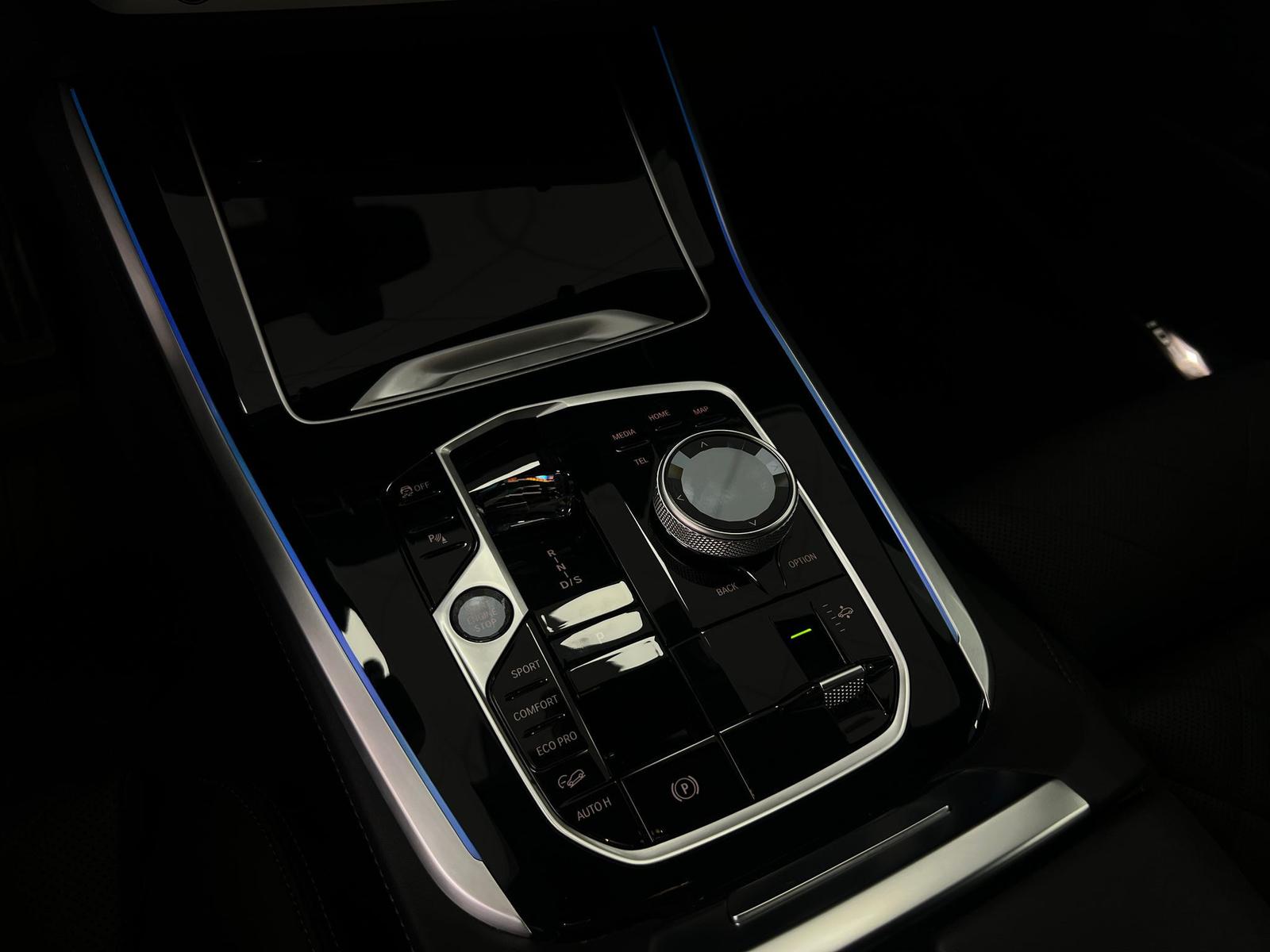 BMW X5 M60 i xDrive*PANO*STHZG*MASSAGE*LUFT*HUD*360°