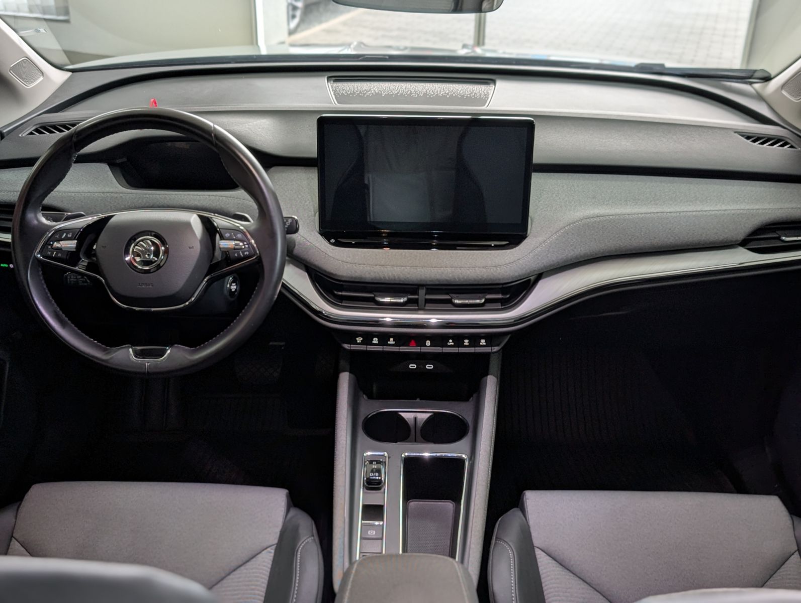 Fahrzeugabbildung SKODA Enyaq iV 80 Loft Convenience Paket+ ACC 82KWh1
