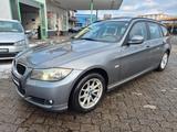 BMW Touring 318i Xenon-Euro5 - BMW 318 aus 2010: Kombi, 318i