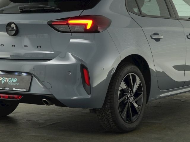 Corsa F FACELIFT GS AT+LED MATRIXLICHT+NAVI+RÜCK