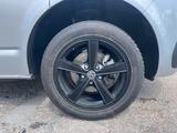 Volkswagen T6.1 CARAVELLE CL KR 2.0TDI-DSG - silberne Volkswagen T6 Caravelle