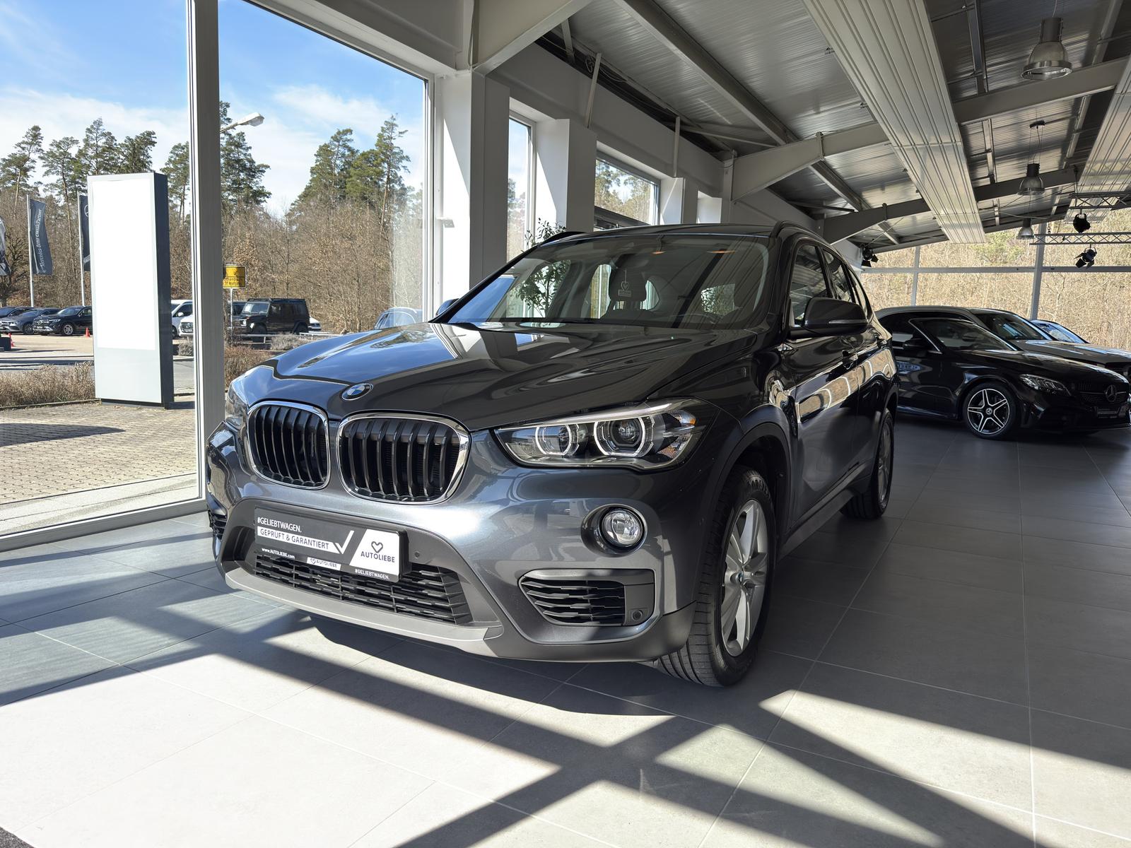 BMW X1 sDrive 20i Advantage AHK*LED*RFK*NAVI*TEMPO