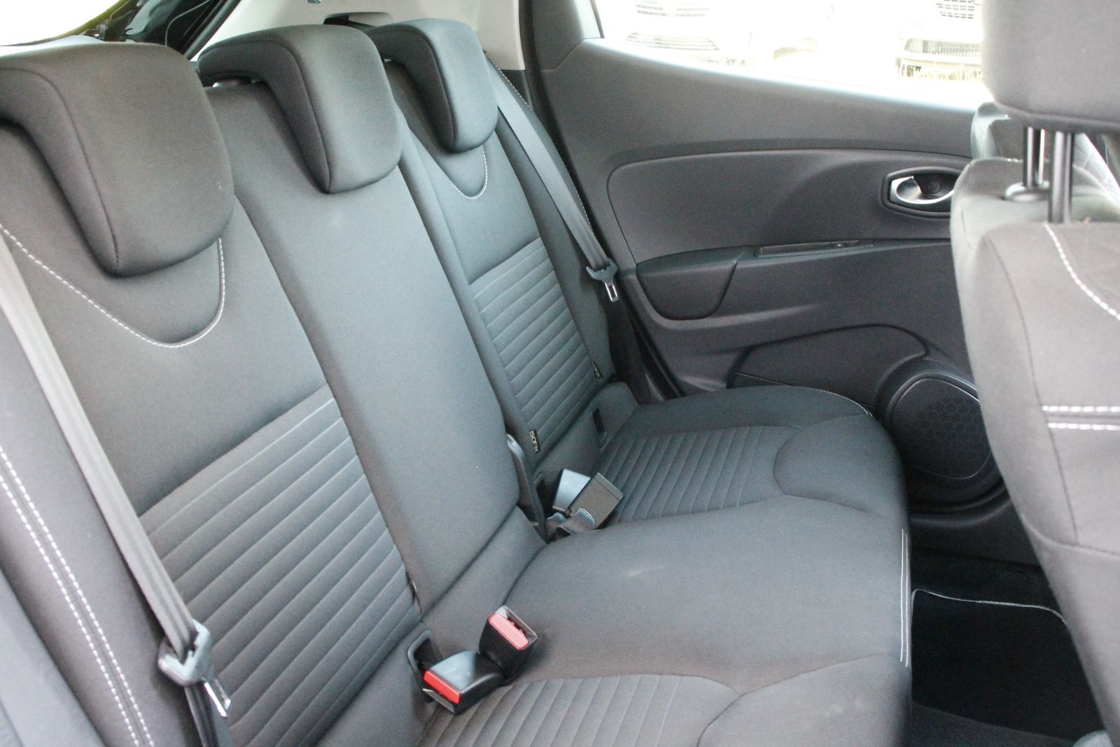 Fahrzeugabbildung Renault Clio IV LIMITED ENERGY TCe 9