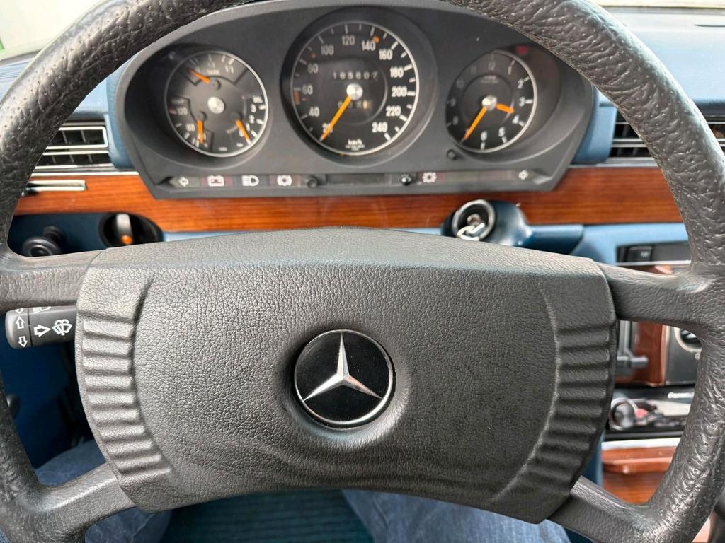 Mercedes-Benz 280