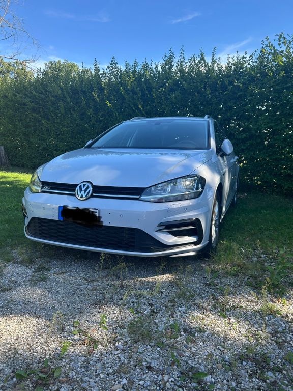 Image of Volkswagen Golf