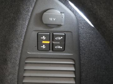 Volkswagen Touareg - 12