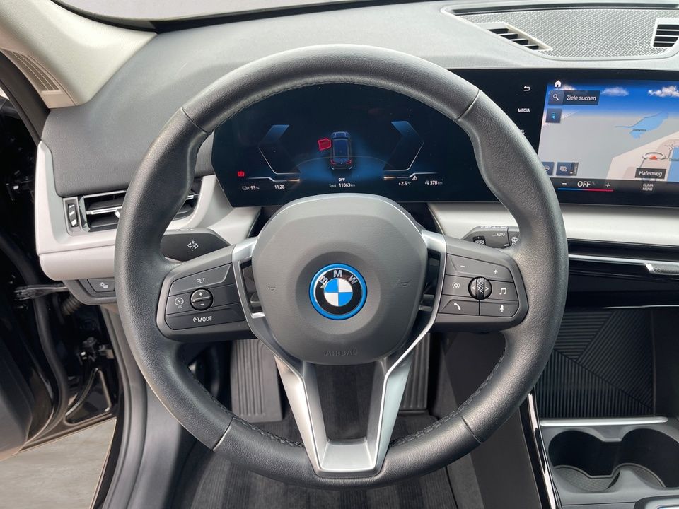 BMW iX1 - Bild 15