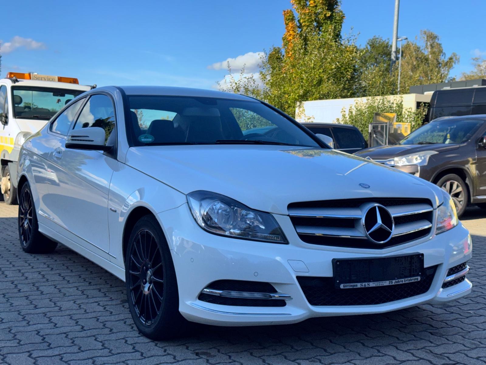 Mercedes-Benz C 180 C Coupe Navi /Automatik/Tempomat