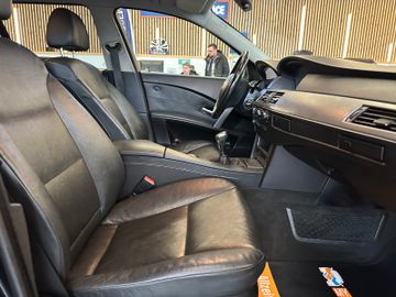 BMW 530 i Touring *Klima*Navi*Xenon*AHK*Freisprech*