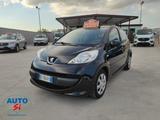 Peugeot 107 1.0 Benzina - 68cv NEOPATENTATI - gebrauchte Peugeot 107 aus dem Jahr 2011