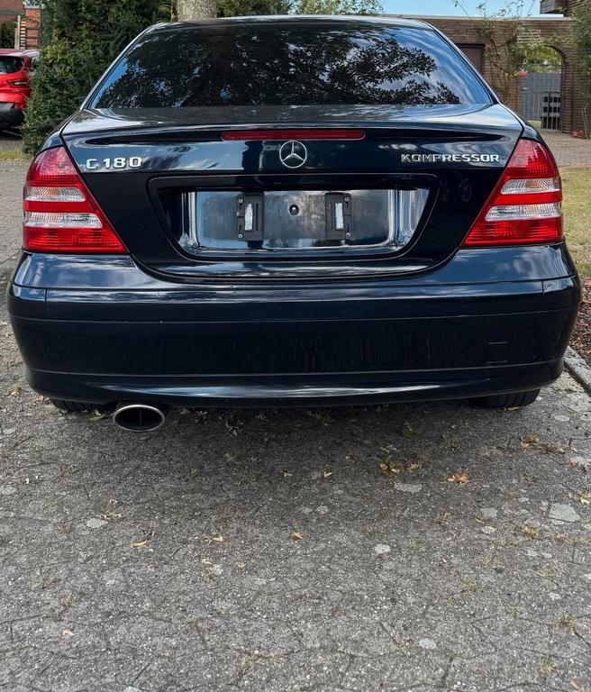 Mercedes-Benz C 180