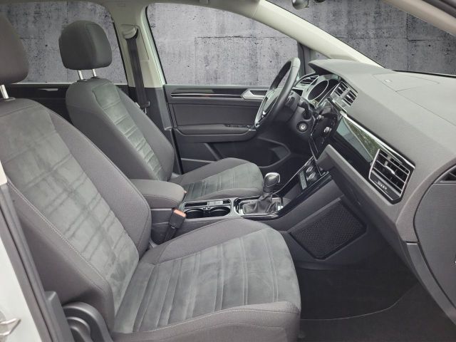 Touran Highline 1.5 l TSI Aut. Pano Navi LED