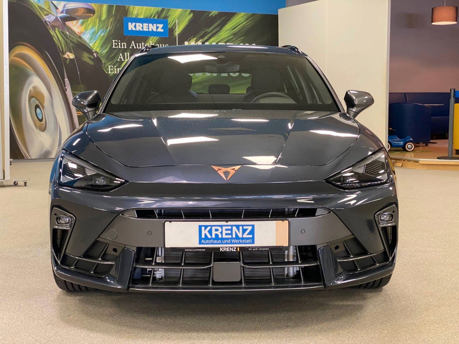 Fahrzeugabbildung CUPRA Leon ST 1.5 eTSI DSG FACELIFT MHEV+5 J. GARANTIE