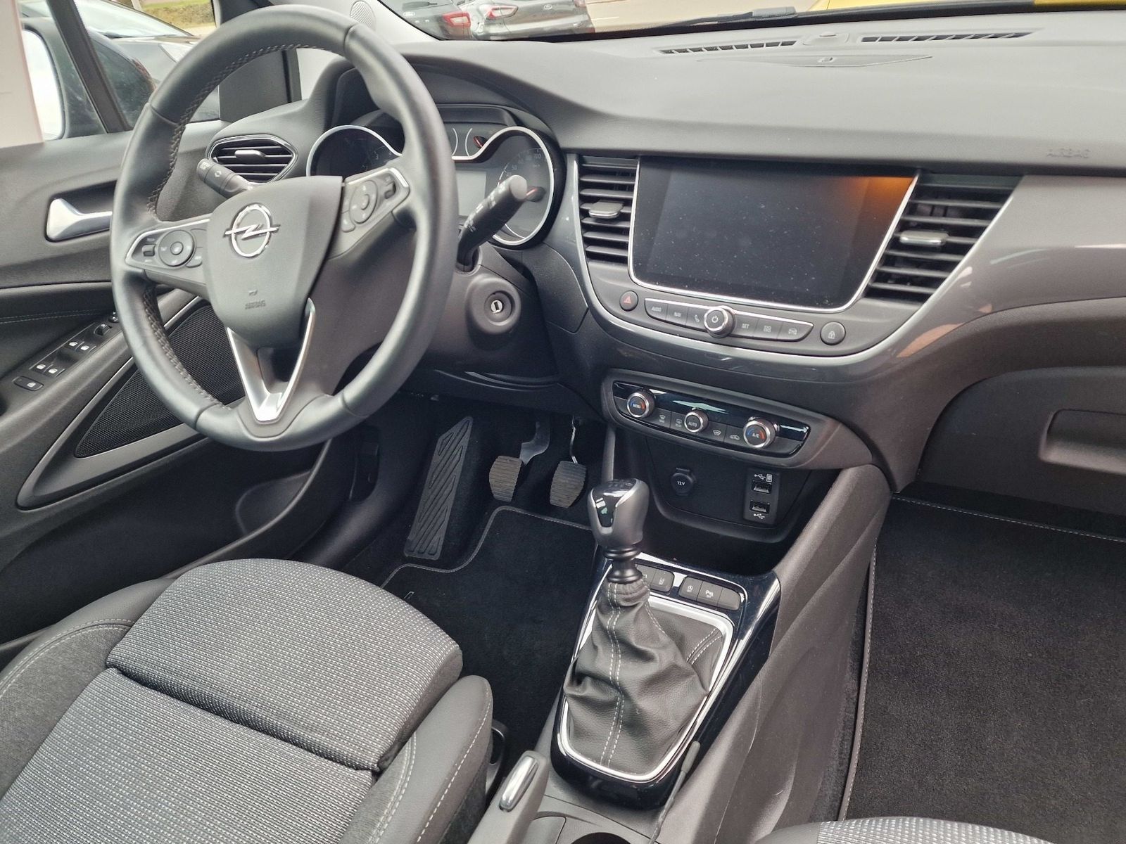 Fahrzeugabbildung Opel Crossland Elegance, AHK, Navi,Sitzheizung,Kamera