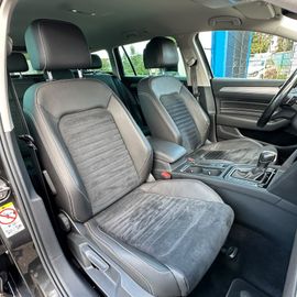 Volkswagen Passat Variant - 11