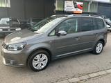 Volkswagen Touran Life/7 Sitze - gebrauchte VW Touran aus dem Jahr 2013